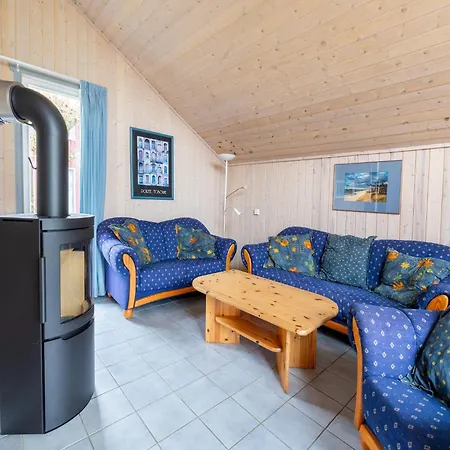 Holiday home Mirow In *