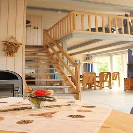 Holiday home Mirow In *